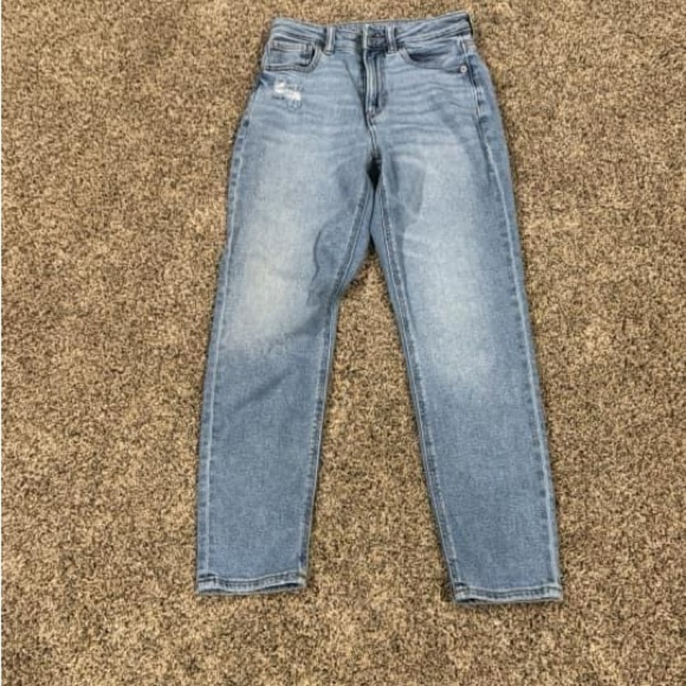 American Eagle Mom jeans size 2
